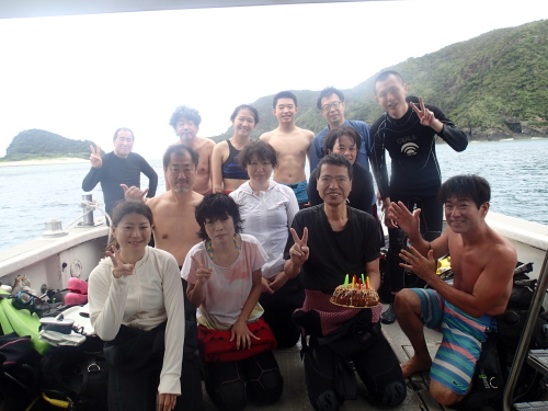 沖縄ダイビングツアーの様子