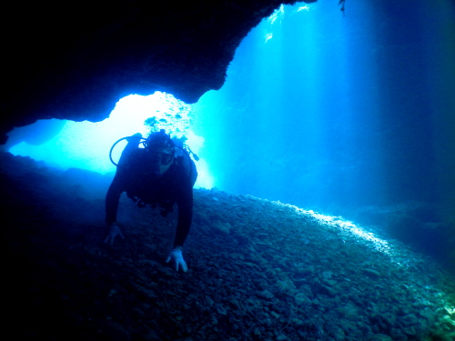 ☆彡光の洞窟ｉｎ沖縄体験ダイビング☆彡