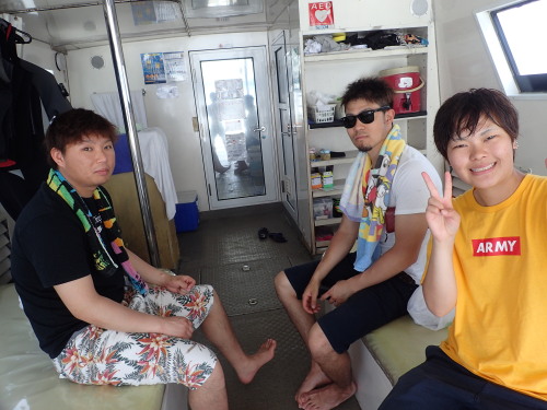 沖縄ダイビングツアー